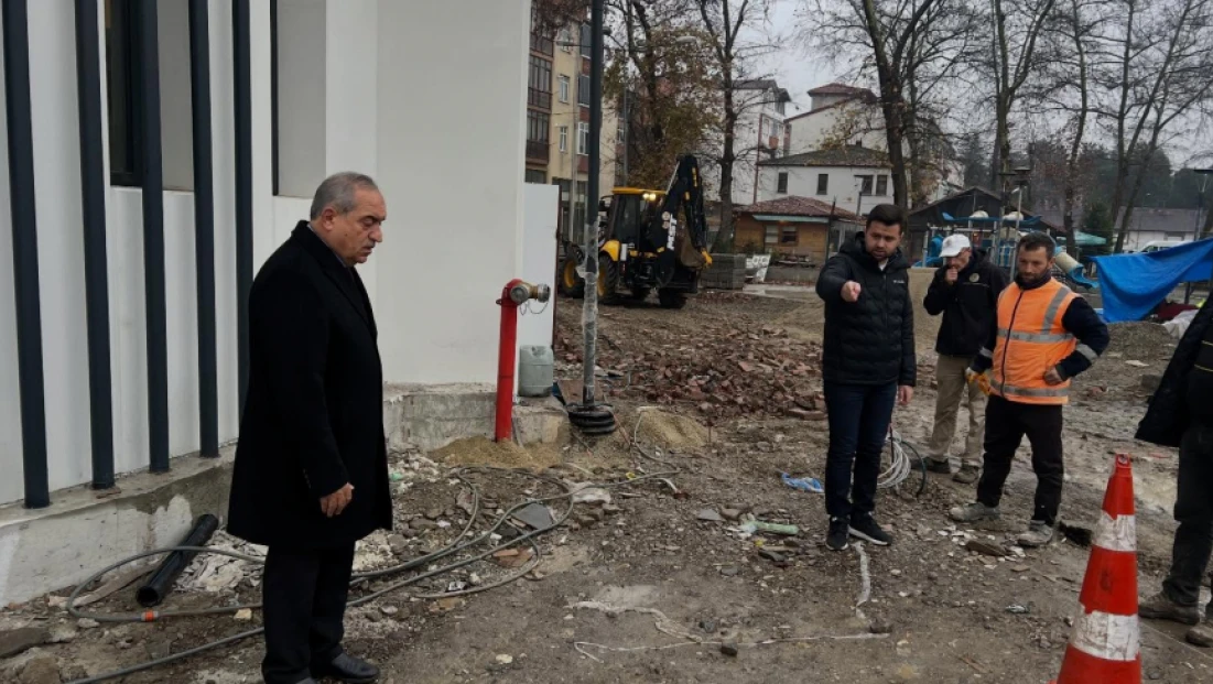 Adalet Sarayı Çevresi Modern Görünüme Kavuşuyor