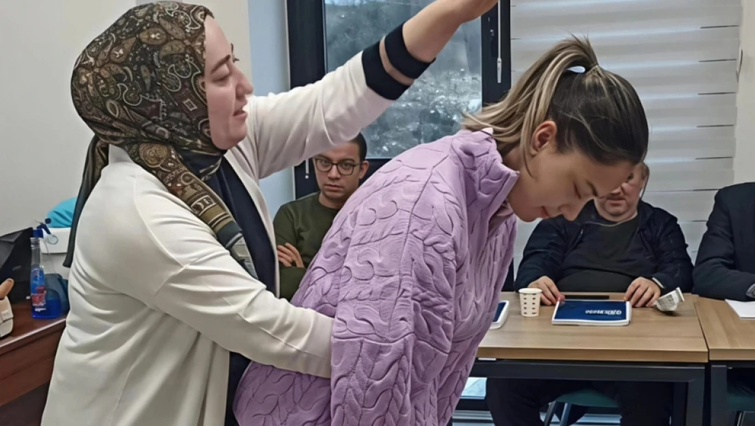 Adliye Personeline Hayat Kurtaran İlk Yardım Eğitimi