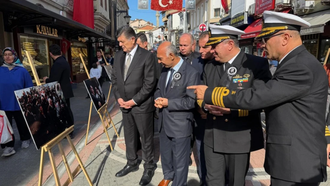 Atatürk’ün Unutulmaz Kareleri Vatandaşlarla Buluştu