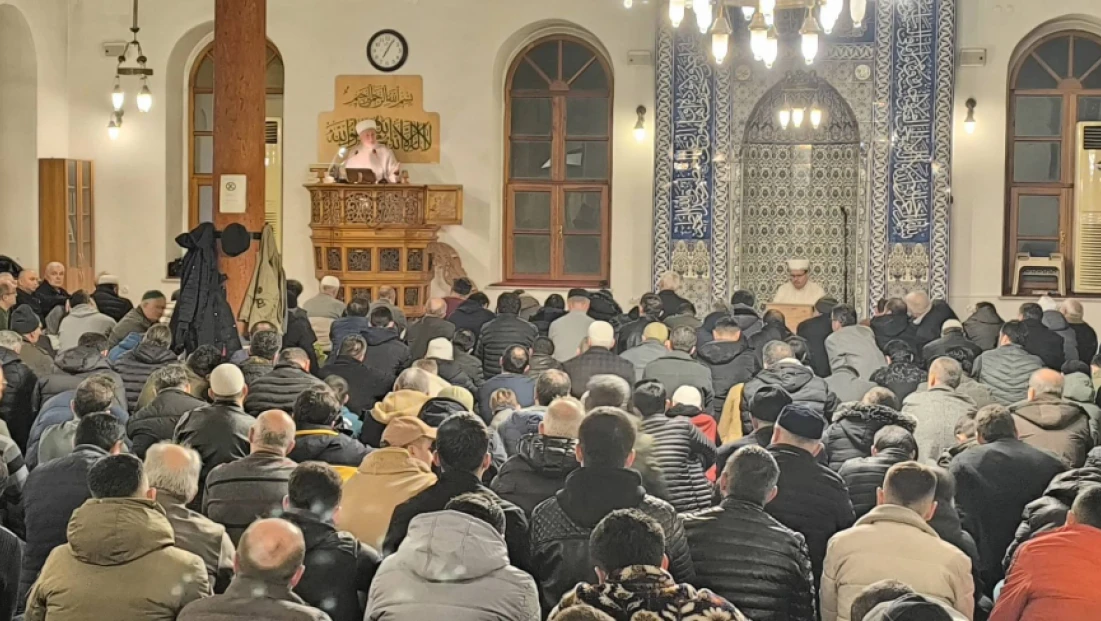 Bartın’da Miraç Kandili Camilerde Dualarla İdrak Edildi