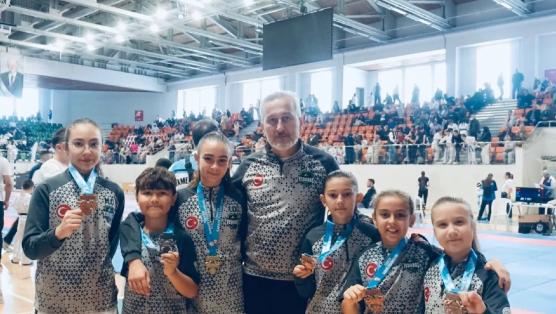 Bartınlı karateciler Yıldızlar Ligi’nde göz doldurdu