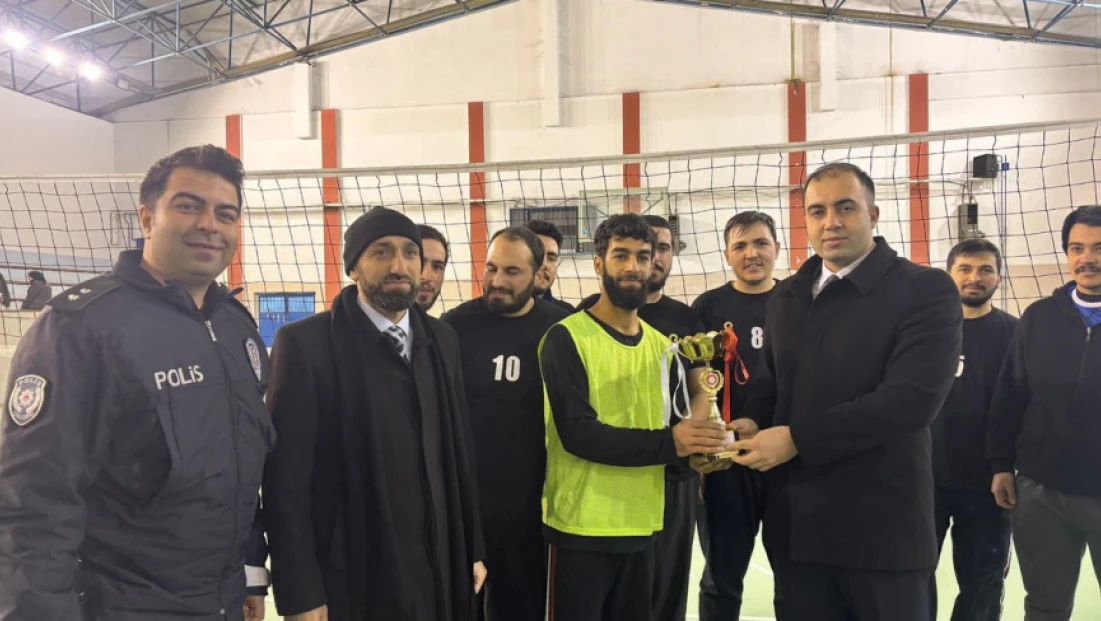 Din Görevlileri Voleybol Turnuvasında Şampiyon Ağaköy Oldu