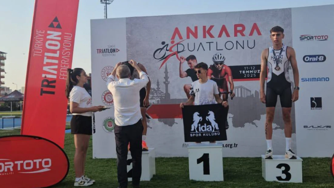 Düşünür Koleji Öğrencisinden Türkiye Derecesi