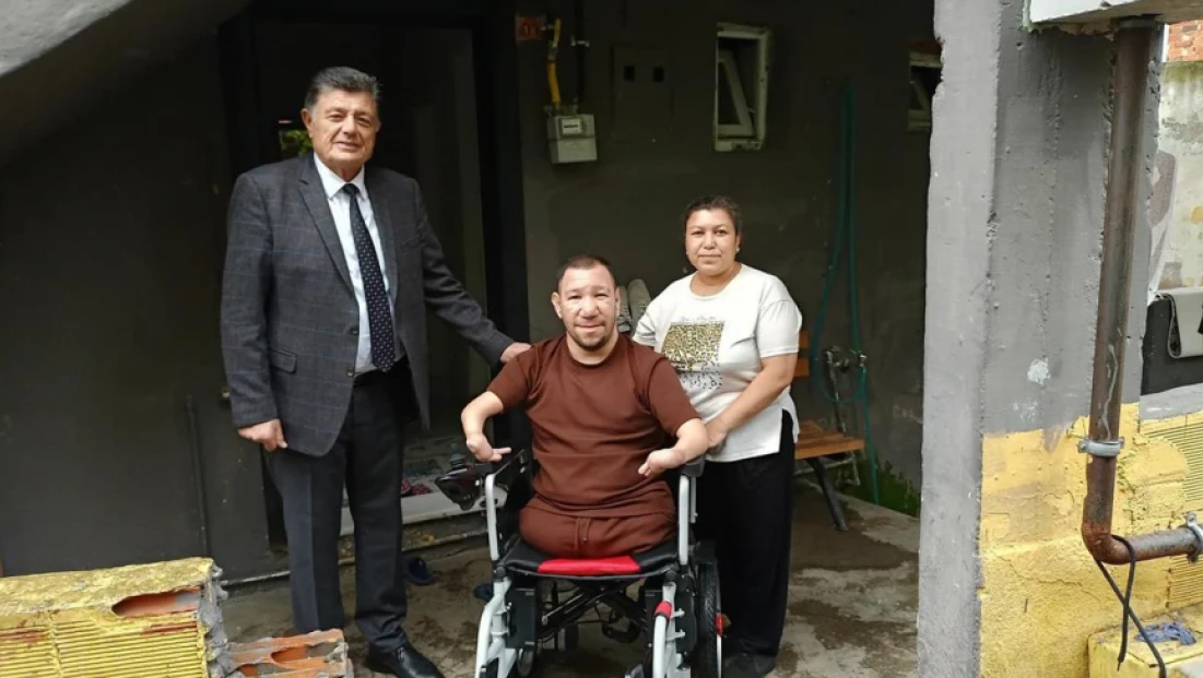 Engelli Vatandaşa Yeni Akülü Sandalye Desteği