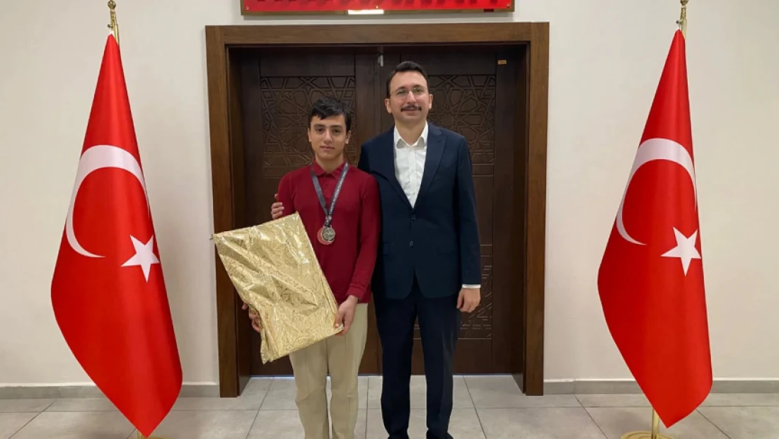 Genç Atlet Hüseyin Demirel Amasra’yı Gururlandırdı