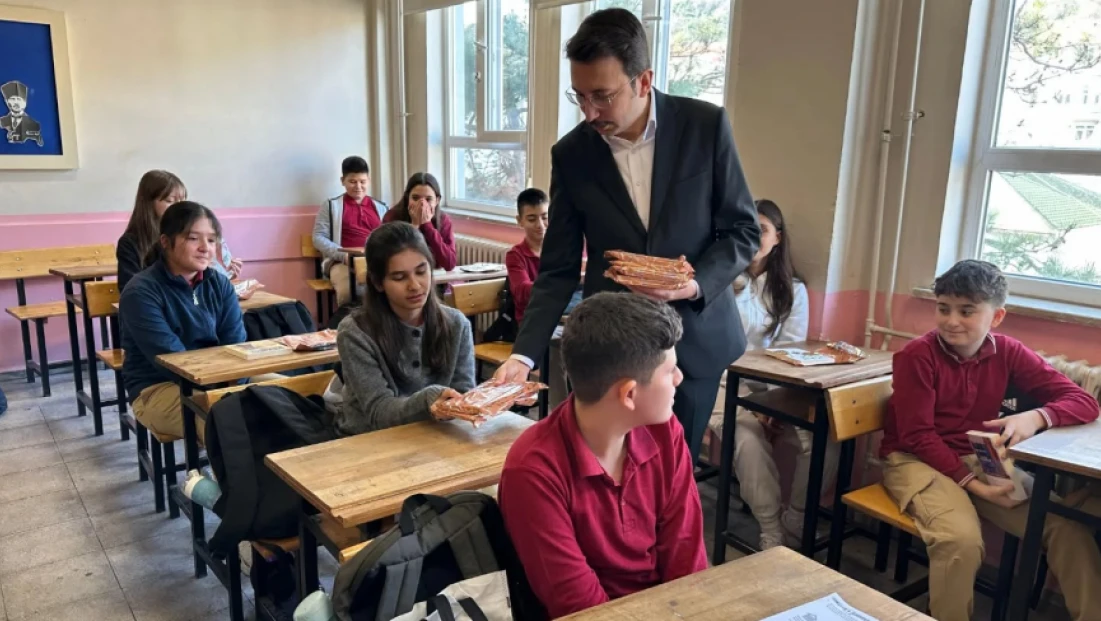 Kaymakam Çetin Öğrencilerin İkinci Dönem Heyecanına Ortak Oldu