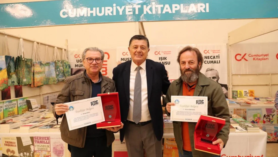 Kitap Fuarında Kültür Rüzgârı Esiyor