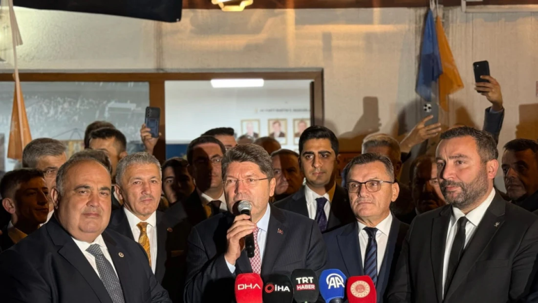 “Milletimiz hizmet siyasetinden vazgeçmedi”