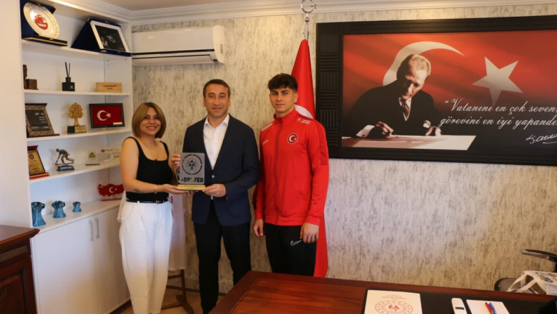 Milli Takım Antrenörü ve Sporcusundan Akkaş’a ziyaret