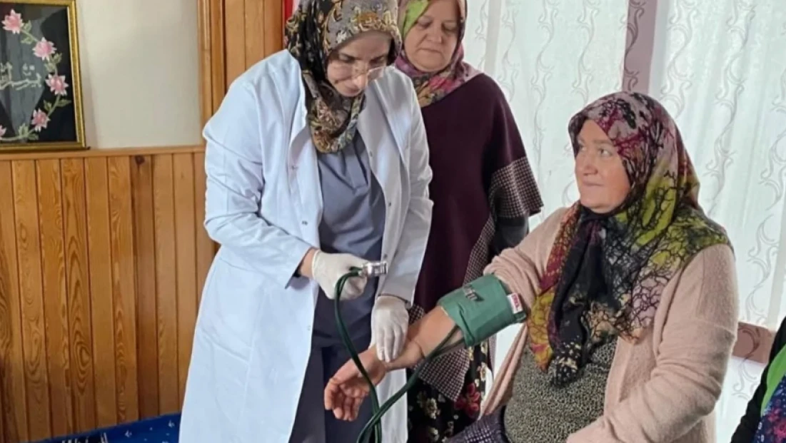 Mobil Ekiplerden Vatandaşa Yerinde Sağlık Hizmeti