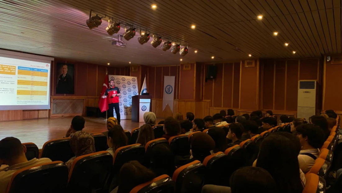 Sağlık ve Veteriner Alanında Zoonotik Hastalıkların Önemi Anlatıldı