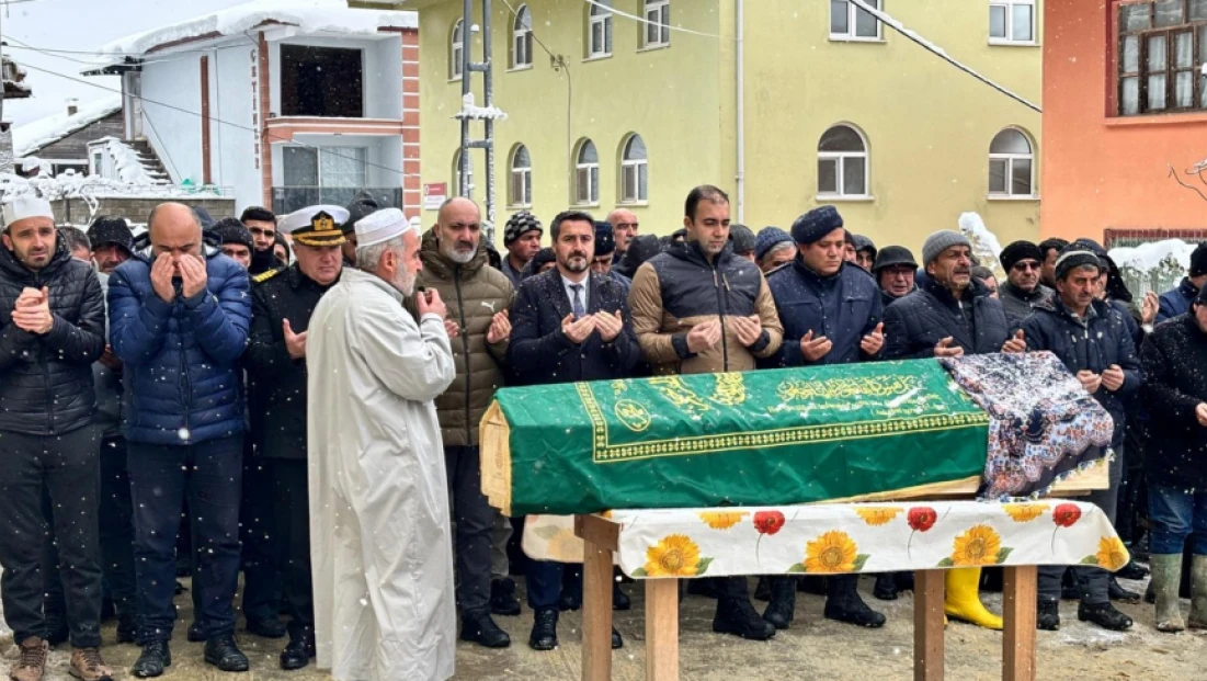 Şehit Eşi Fahriye Akyüz Son Yolculuğuna Uğurlandı