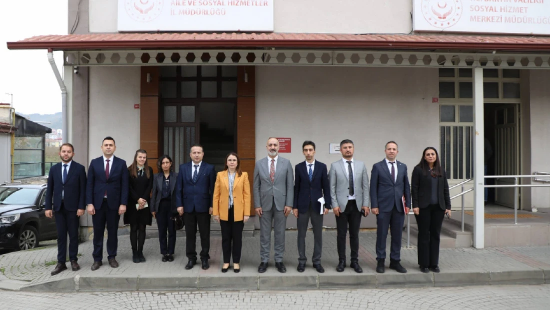 Sosyal Hizmet Çalışmaları Masaya Yatırıldı