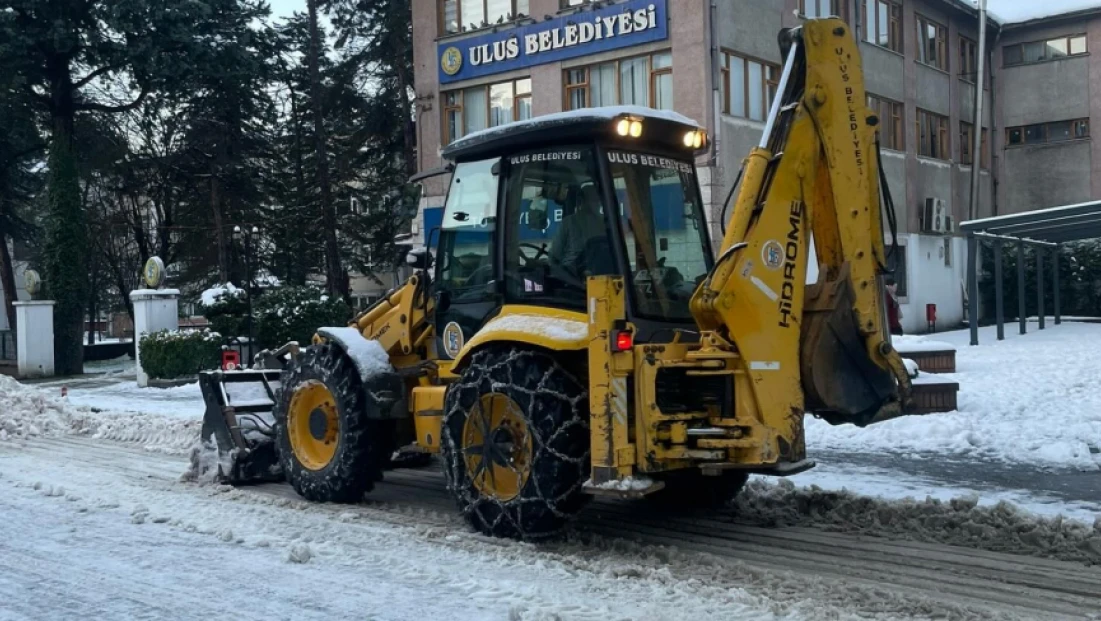 Ulus Belediyesi Kar ve Buzlanmaya Karşı Sahada