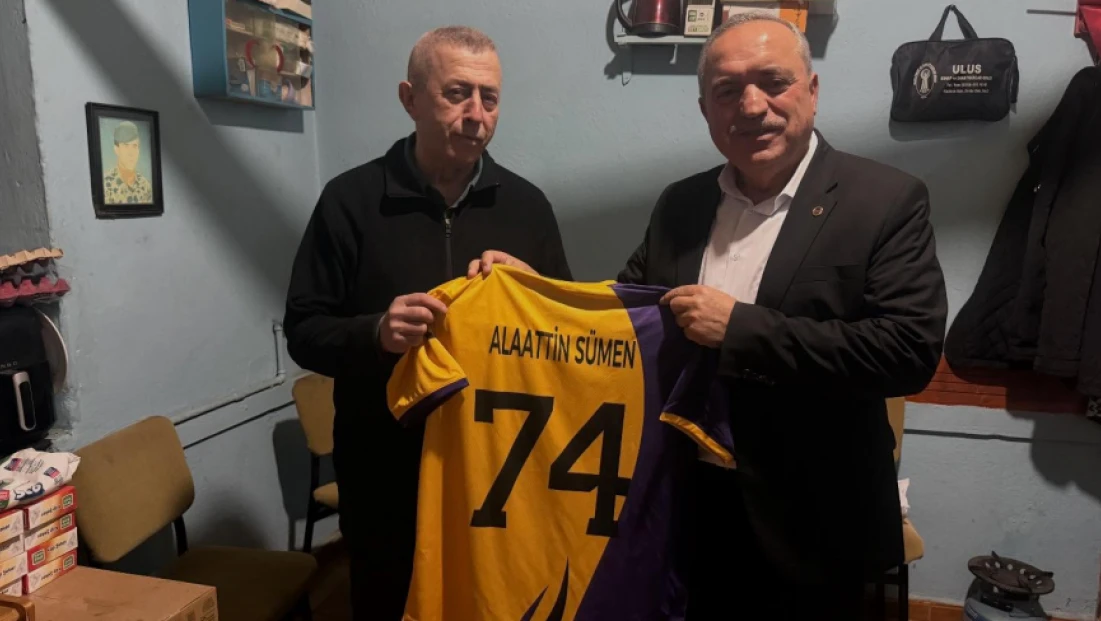 Ulus’ta Ziyaretlerin Simgesi Çınar Spor Forması Oldu