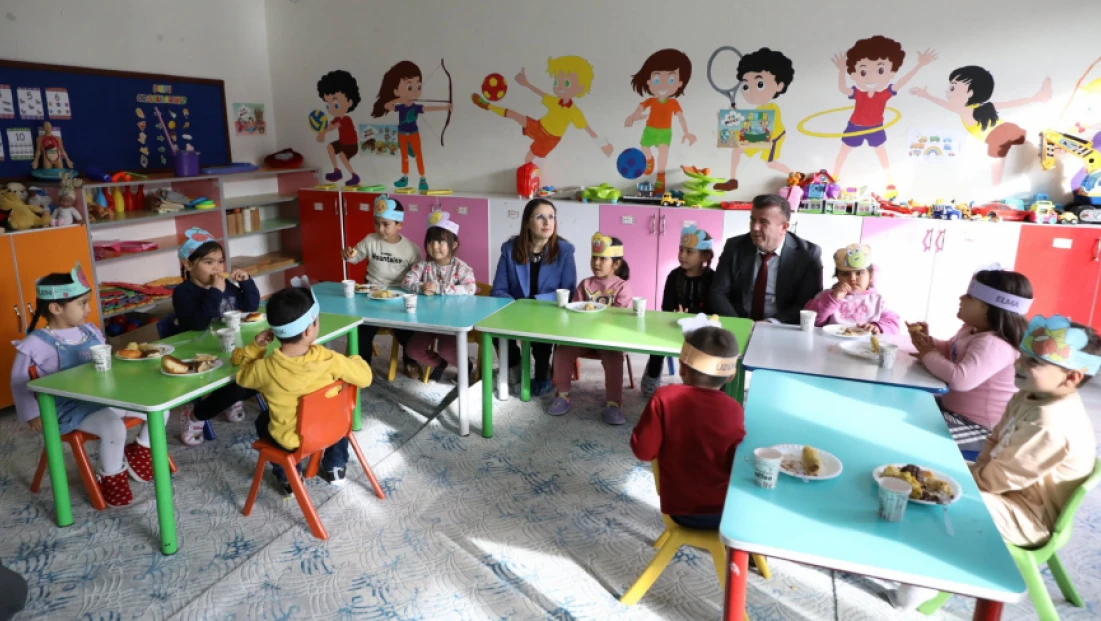 Vali Arslan’dan Hasankadı’da Okul ve Esnaf Ziyaretleri