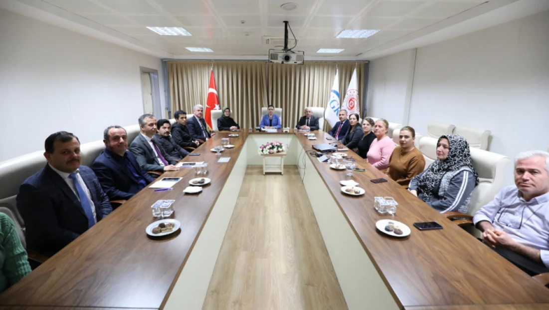 Vali Arslan, SGK Çalışmaları Hakkında Brifing Aldı