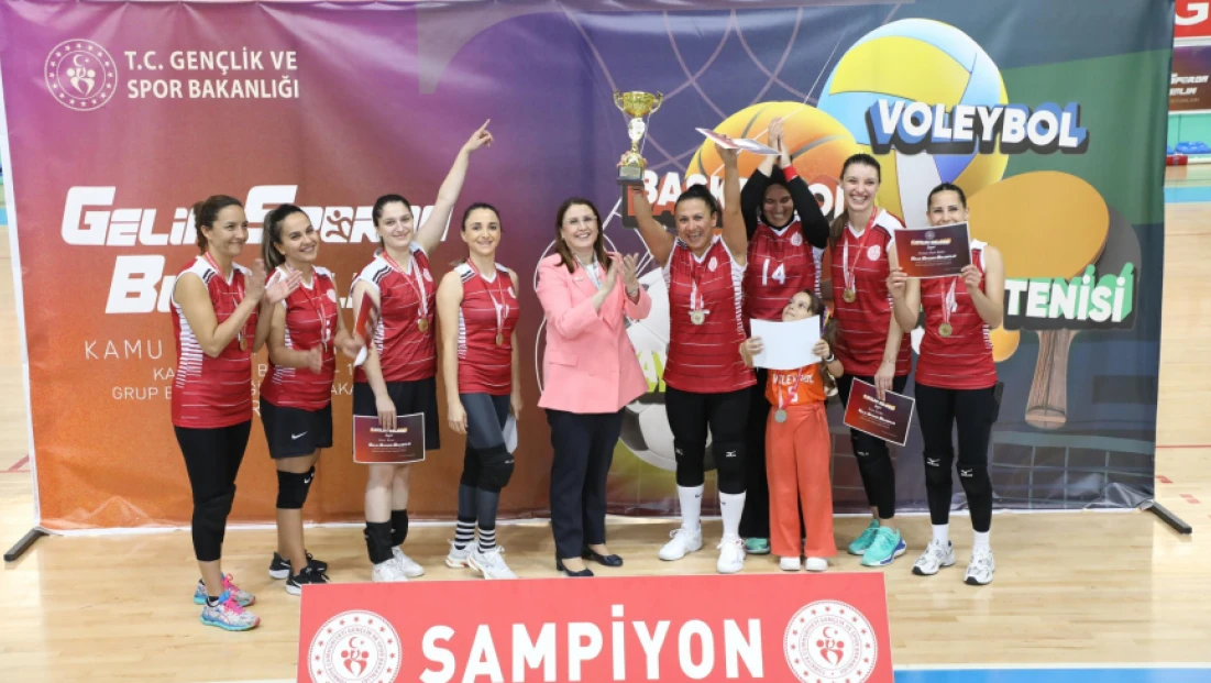 Voleybolun Kalbi Bartın’da Attı