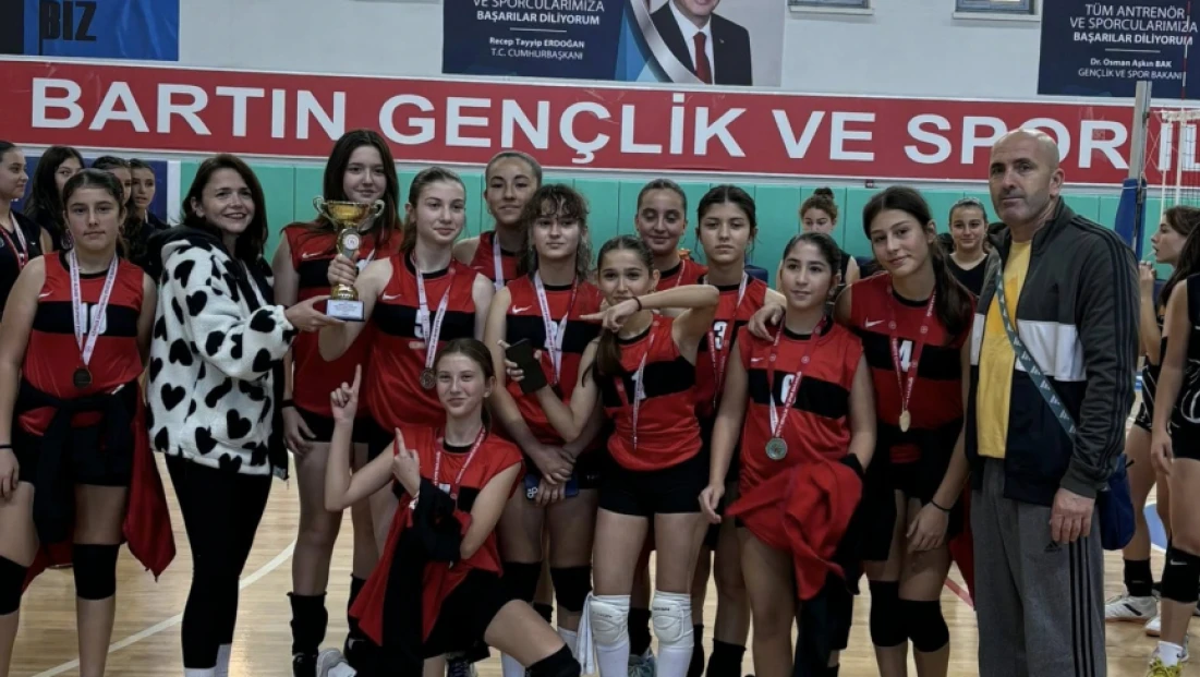 Yıldız Kız ve Erkekler Voleybol İl Birinciliği Sona Erdi