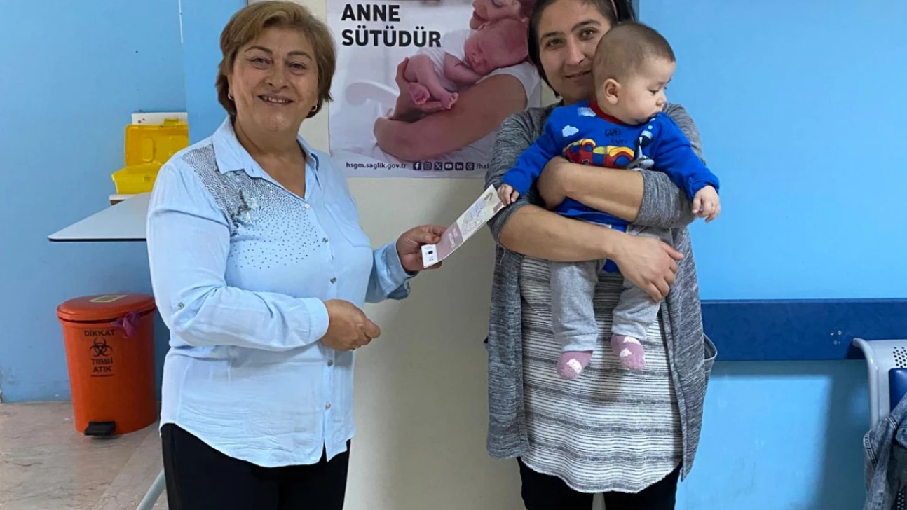 Anne ve Anne Adaylarına 'Emzirme' Bilgilendirmesi