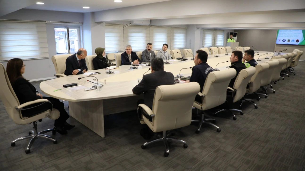 Trafik Levhaları Yeniden Düzenleniyor