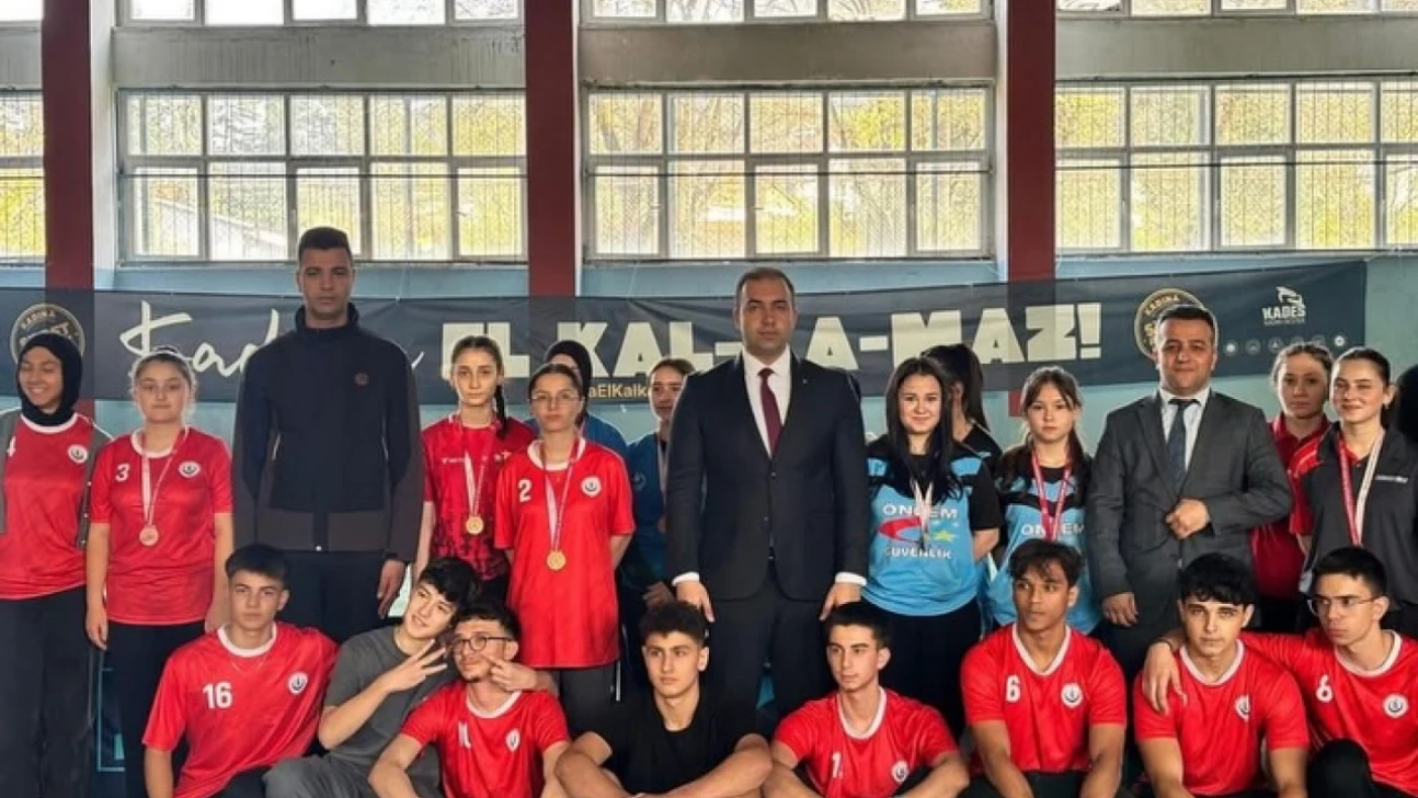 Ulus Masa Tenisi Müsabakalarına Ev Sahipliği Yaptı