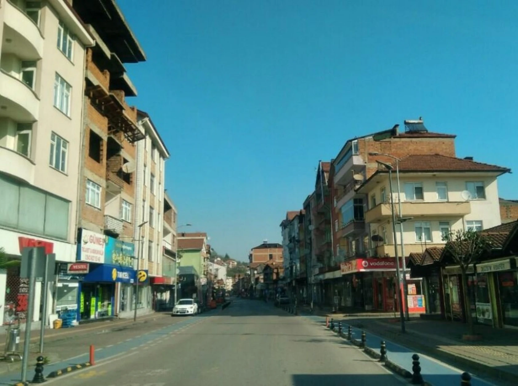 Bartın evinde kalıyor