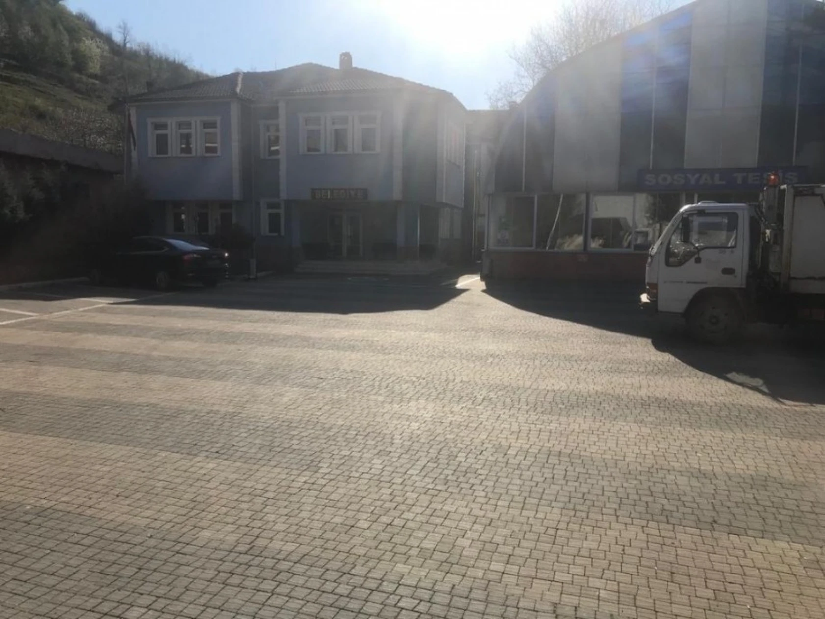 Bartın evinde kalıyor