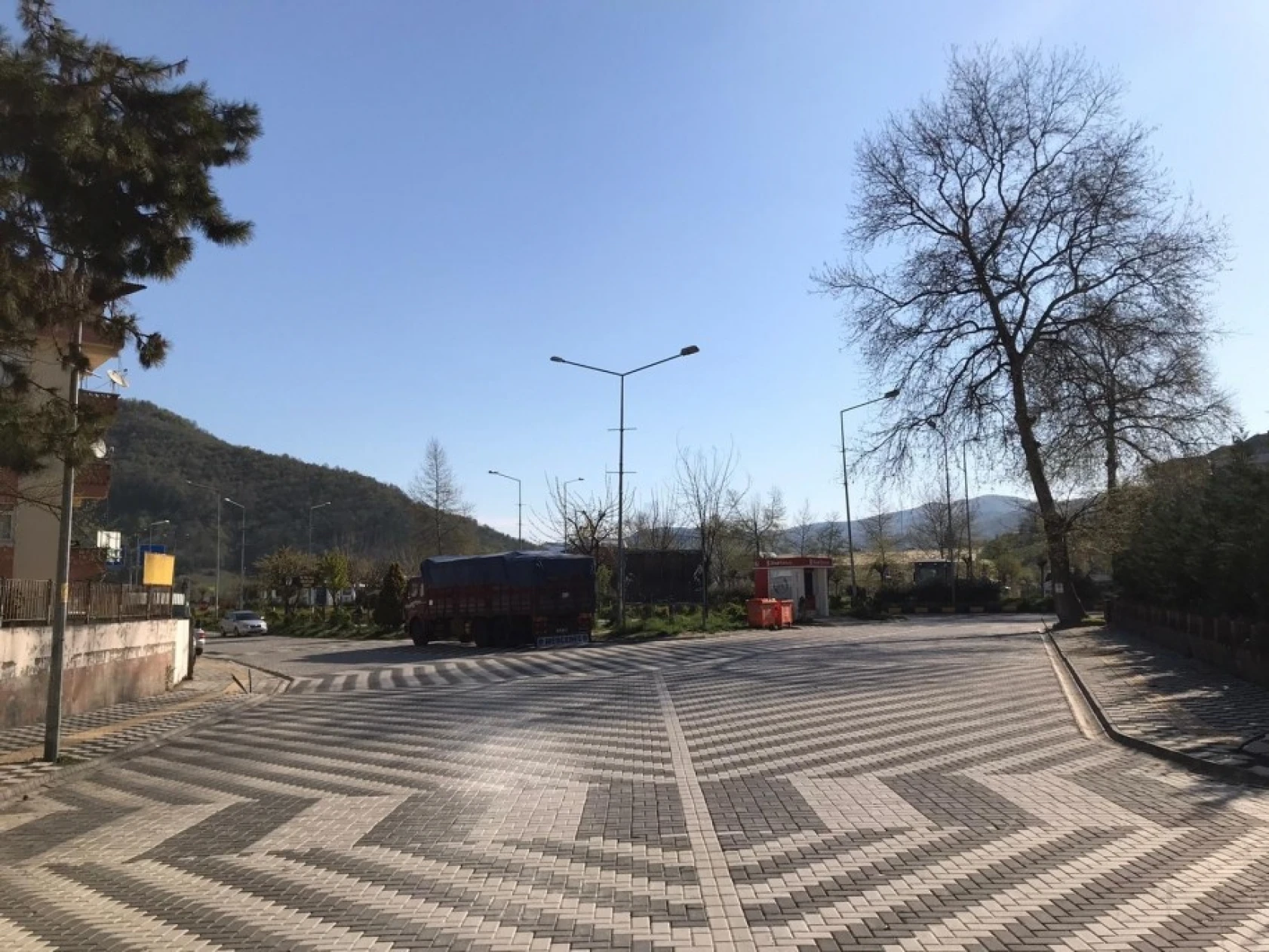 Bartın evinde kalıyor