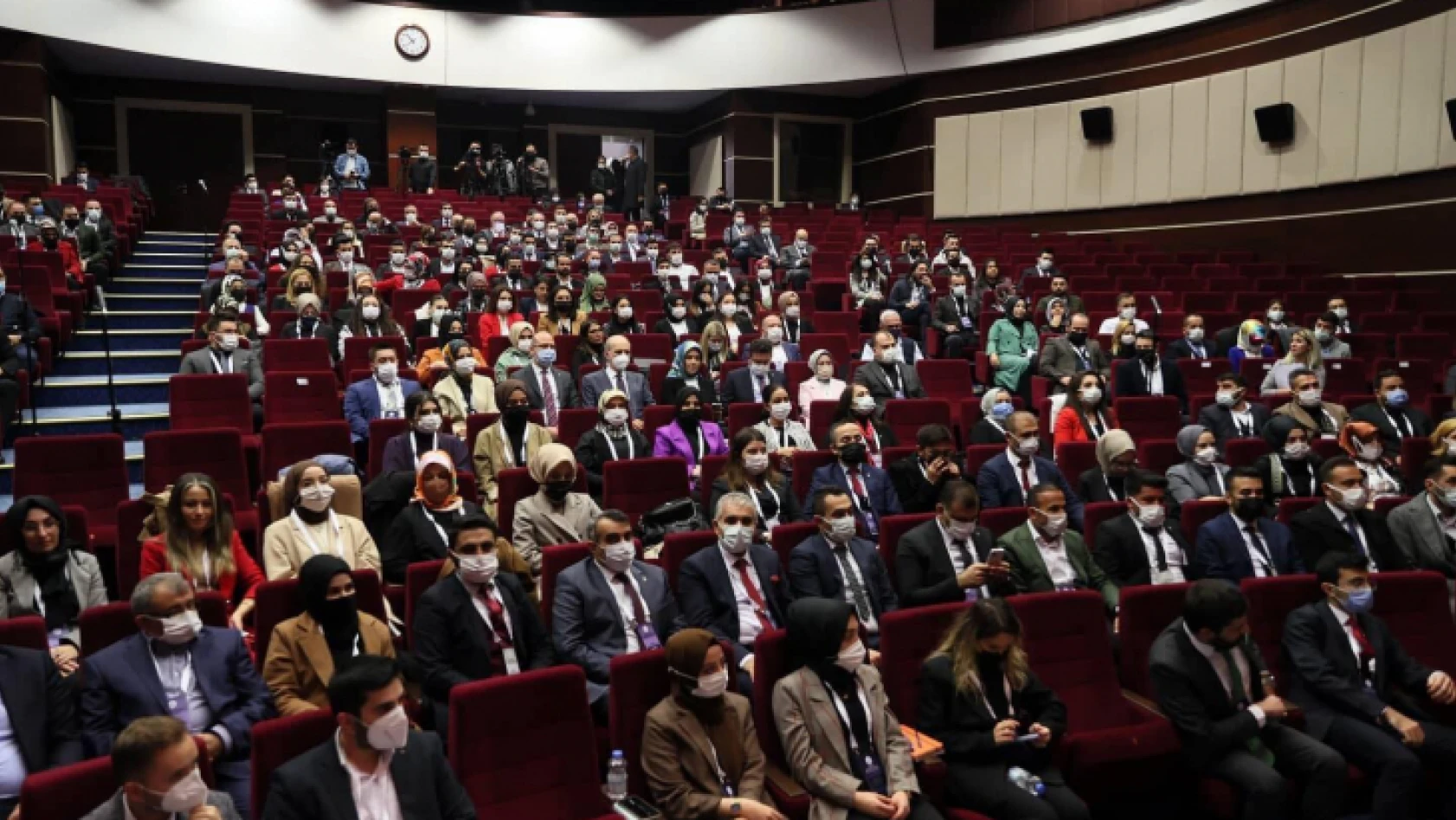AK Parti'den 'dijital dönüşüm' toplantısı