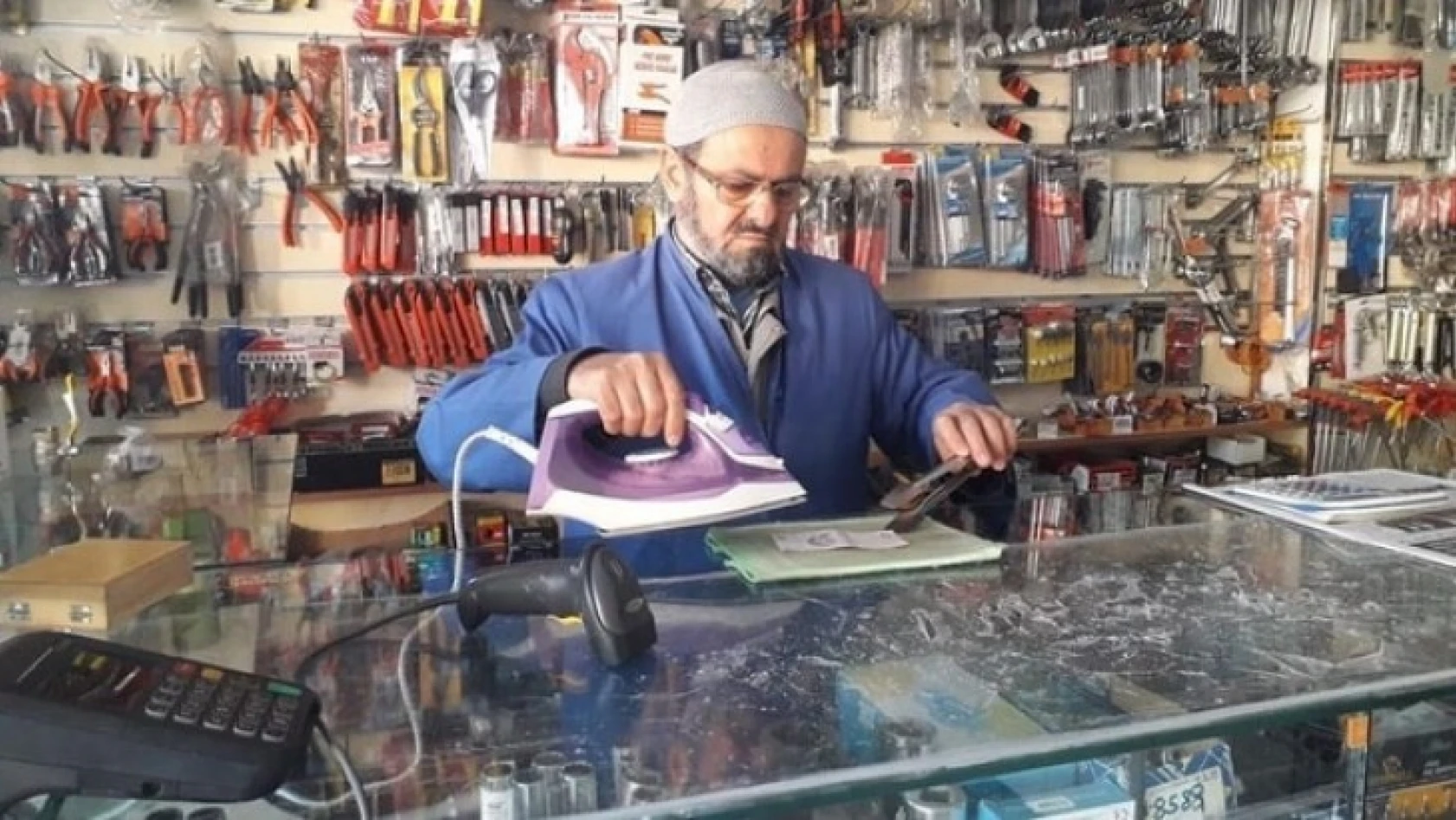Akdeniz: '65 yaş ve üstü esnafa dükkan açması için izin verilmeli'
