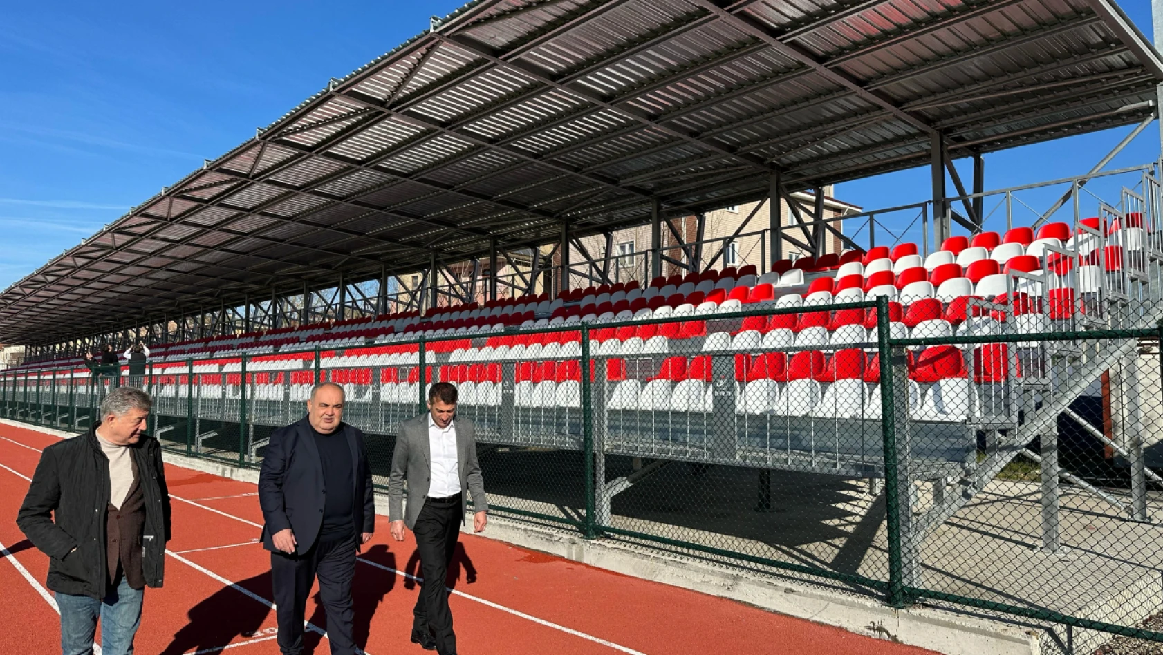 Atatürk Stadyumu hizmete girdi