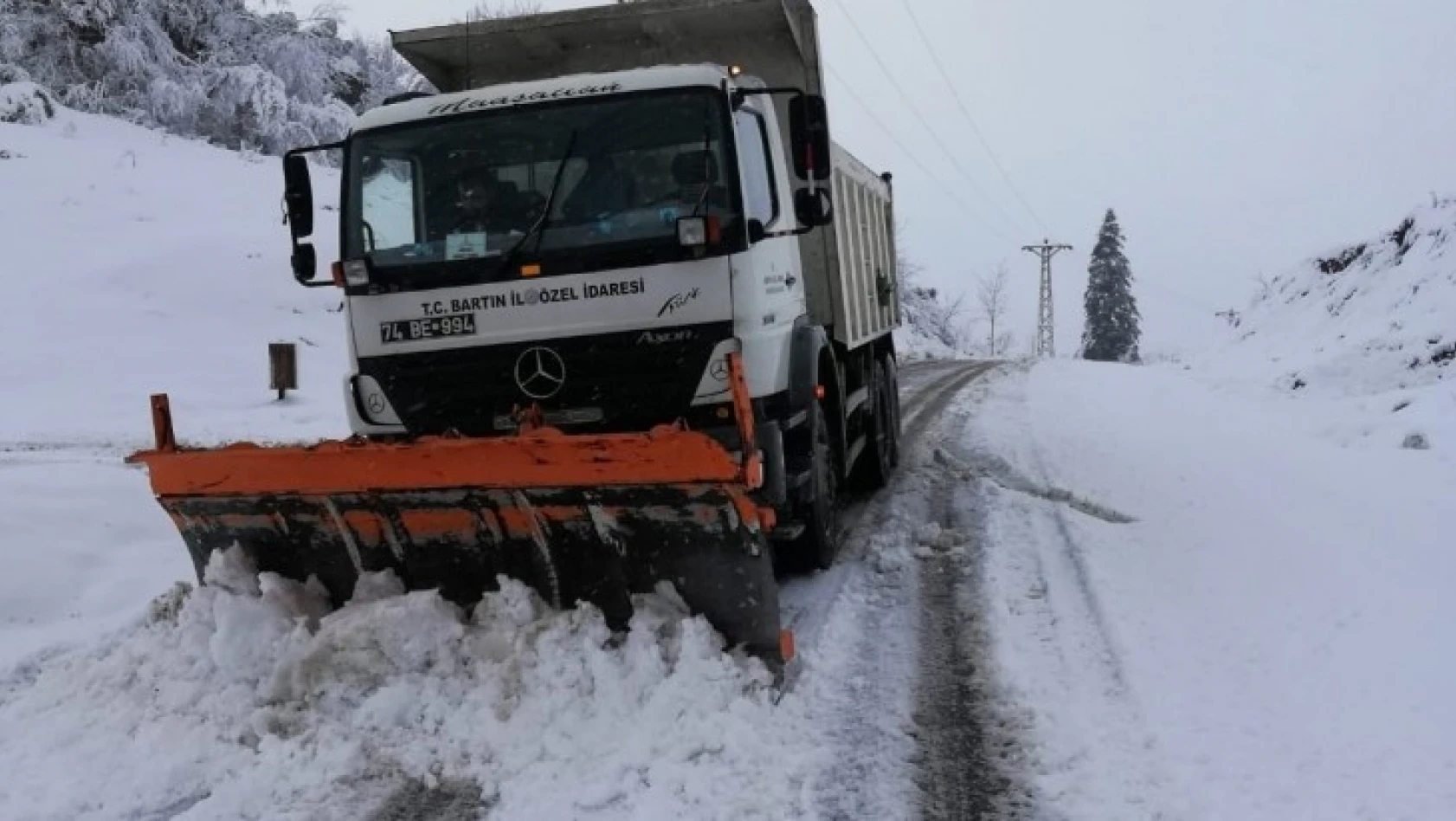 Bartın'da 51 köy yolu ulaşıma kapandı