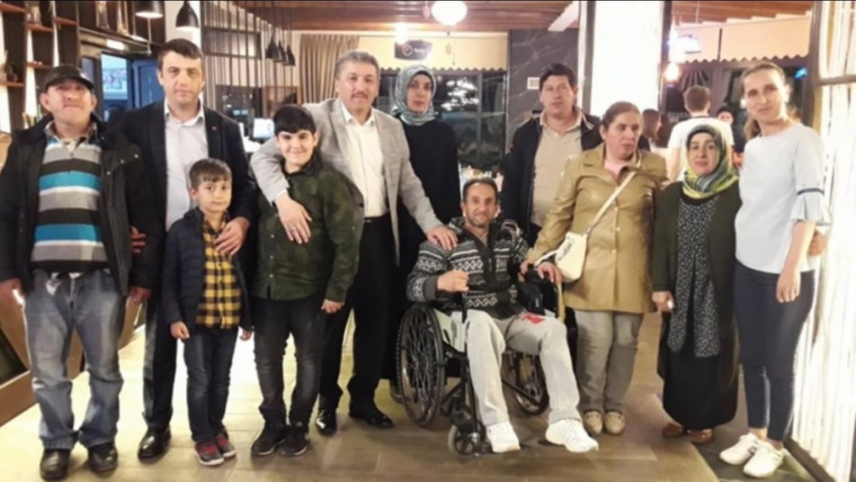 AK Parti,  engelliler ve aileleriyle iftarda buluştu