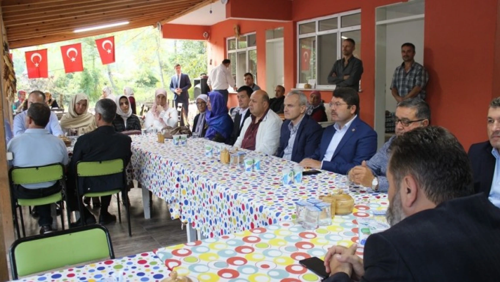 Milletvekili Tunç şehit Cem Kanbur'un dualarla anıldığı mevlid programına katıldı