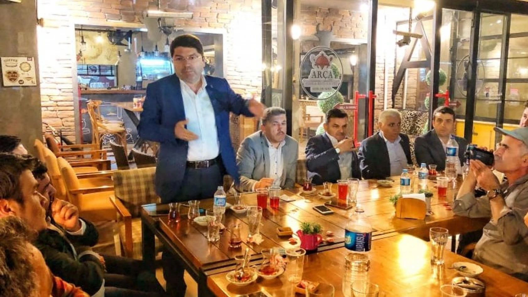 Yıldırım'dan AK Partili Adaylara ve Gazetecilere sahur