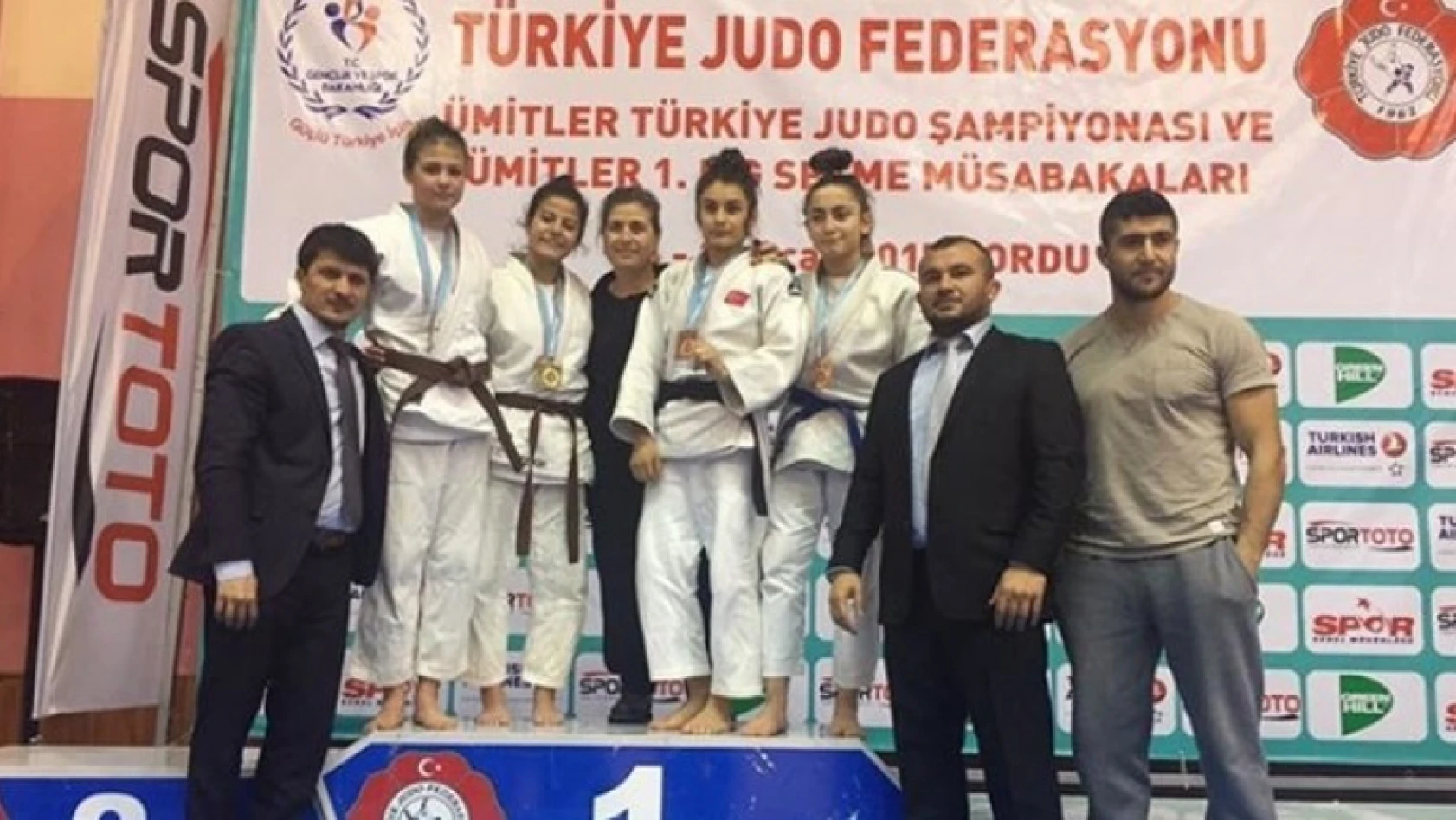 Sevcan Yılmaz 3 yıl üst üste Türkiye şampiyonu oldu