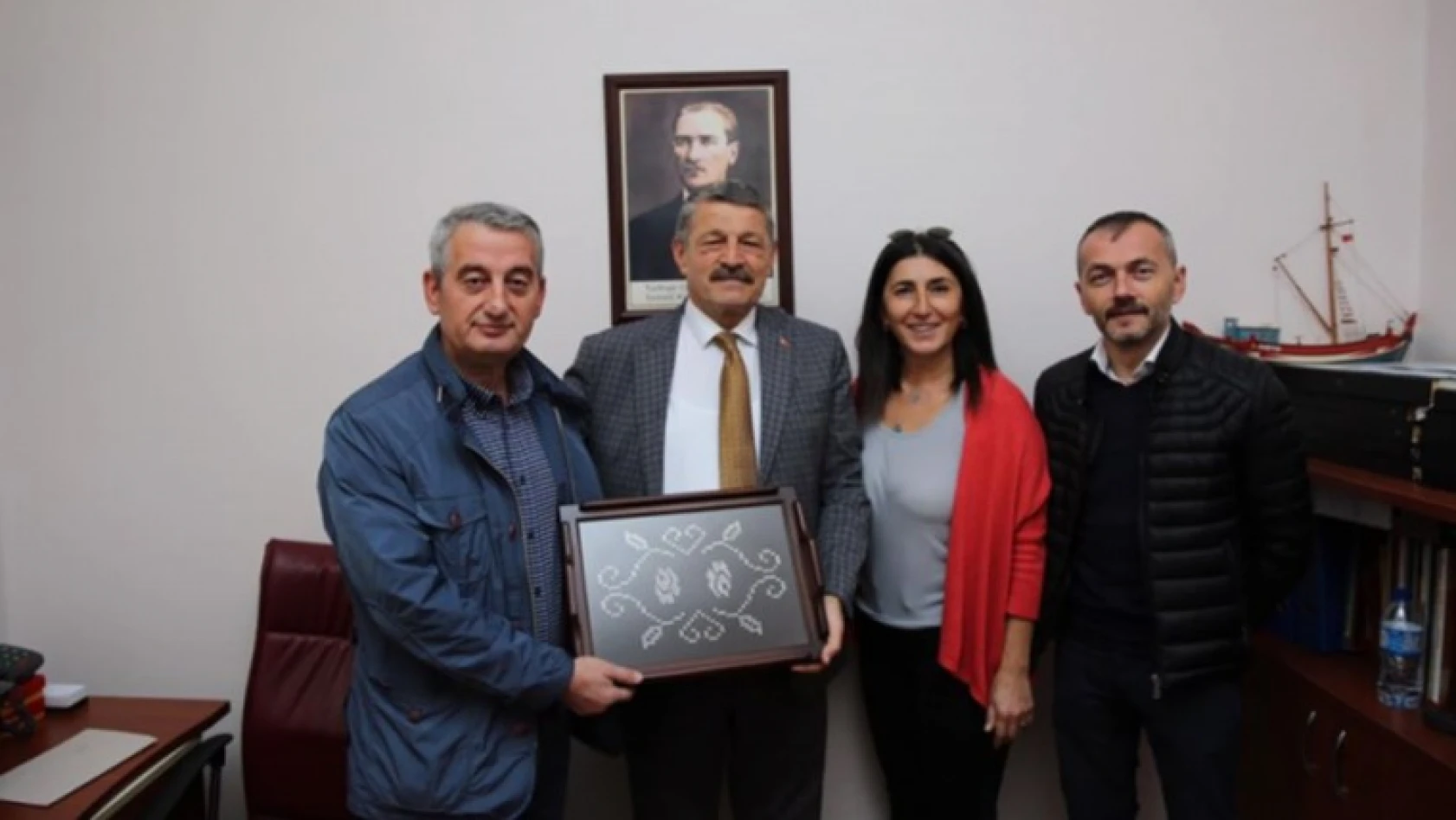 Akın'dan Manşet'e kuruluş yıldönümü ziyareti