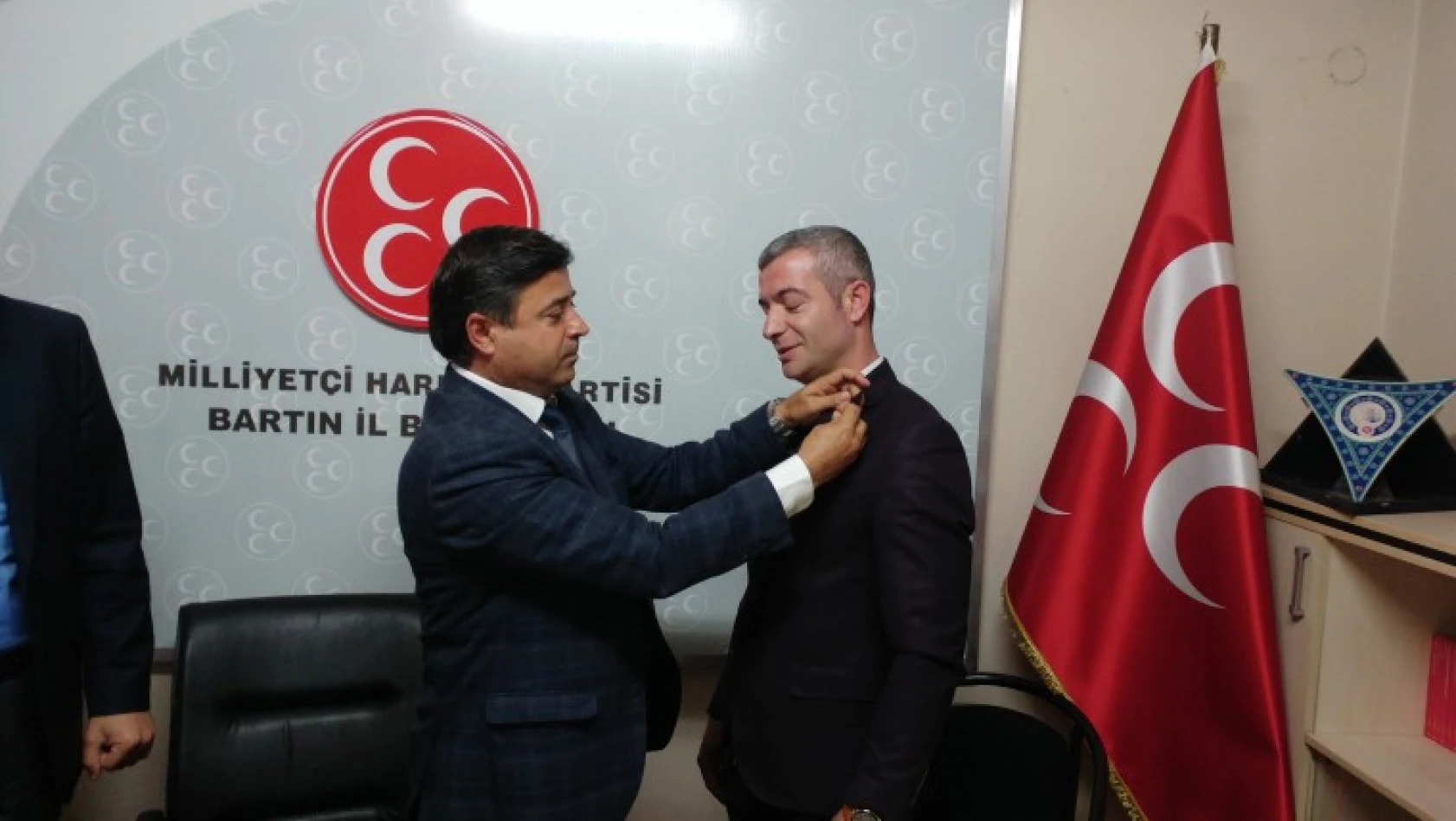 AK Partili Özekin MHP'ye üye oldu