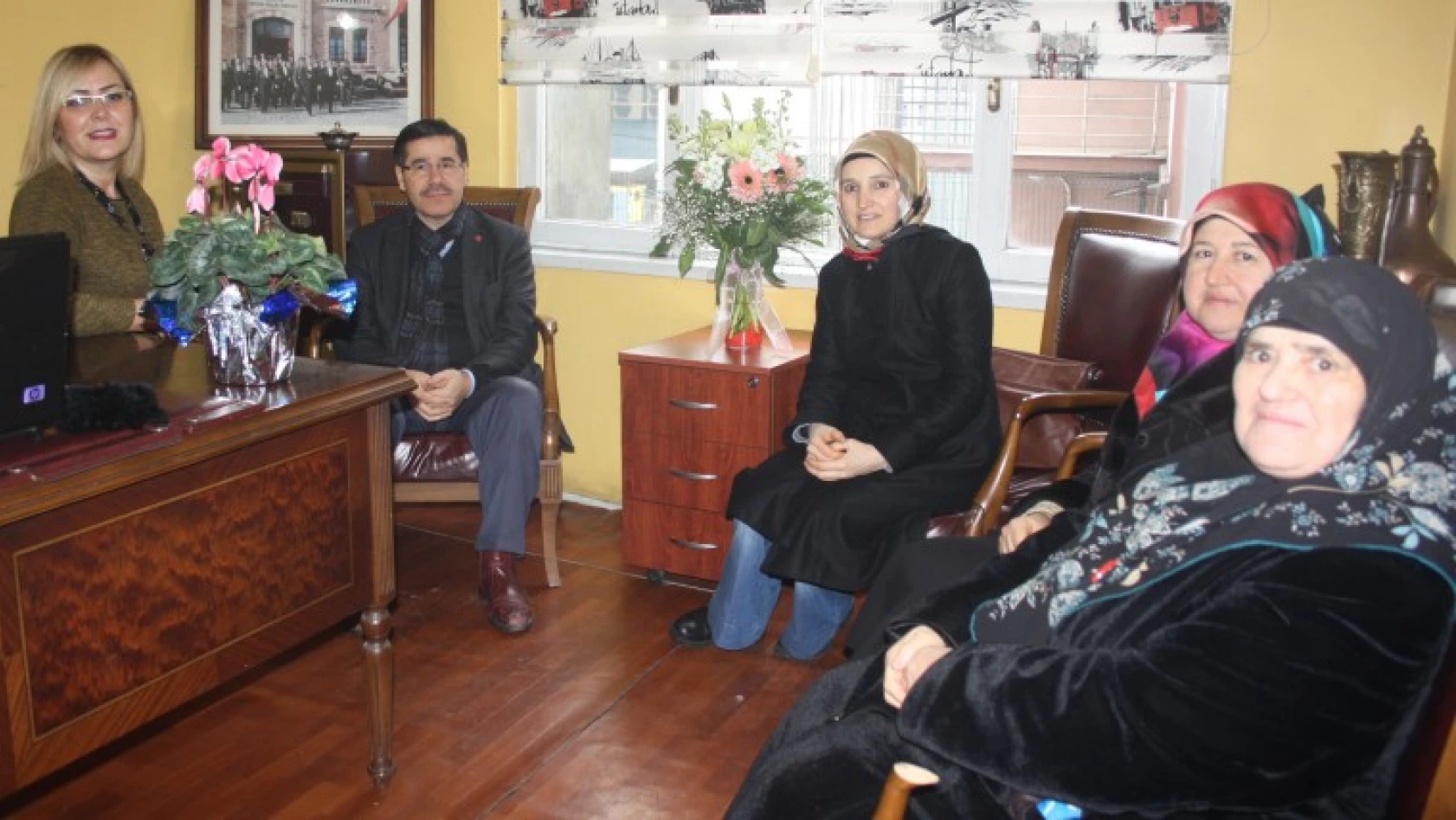Saadet partisinden Hergün'e çalışan gazeteciler günü ziyareti