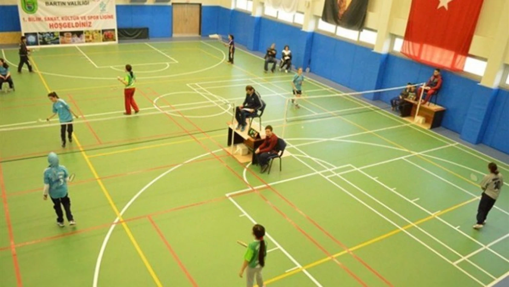 Okullar arası gençler badminton müsabakaları açıklandı