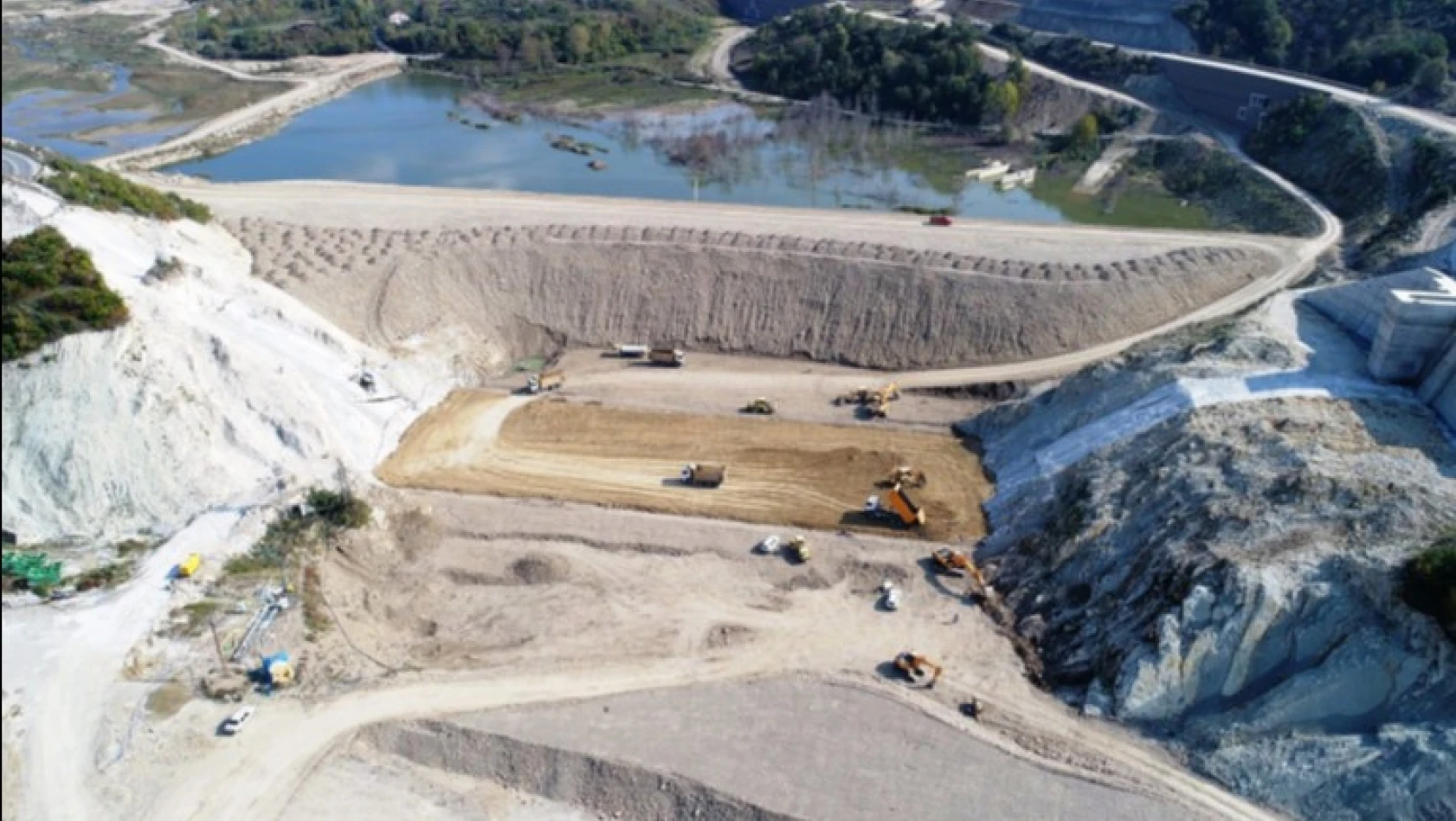 Tunç: 'Kozcağız Barajı'nda çalışmalar devam ediyor'