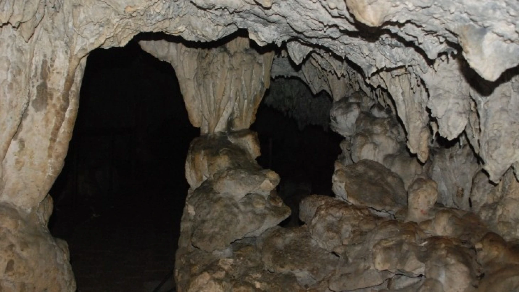 Gürcüoluk Mağarasının yürüyüş yolları tamam