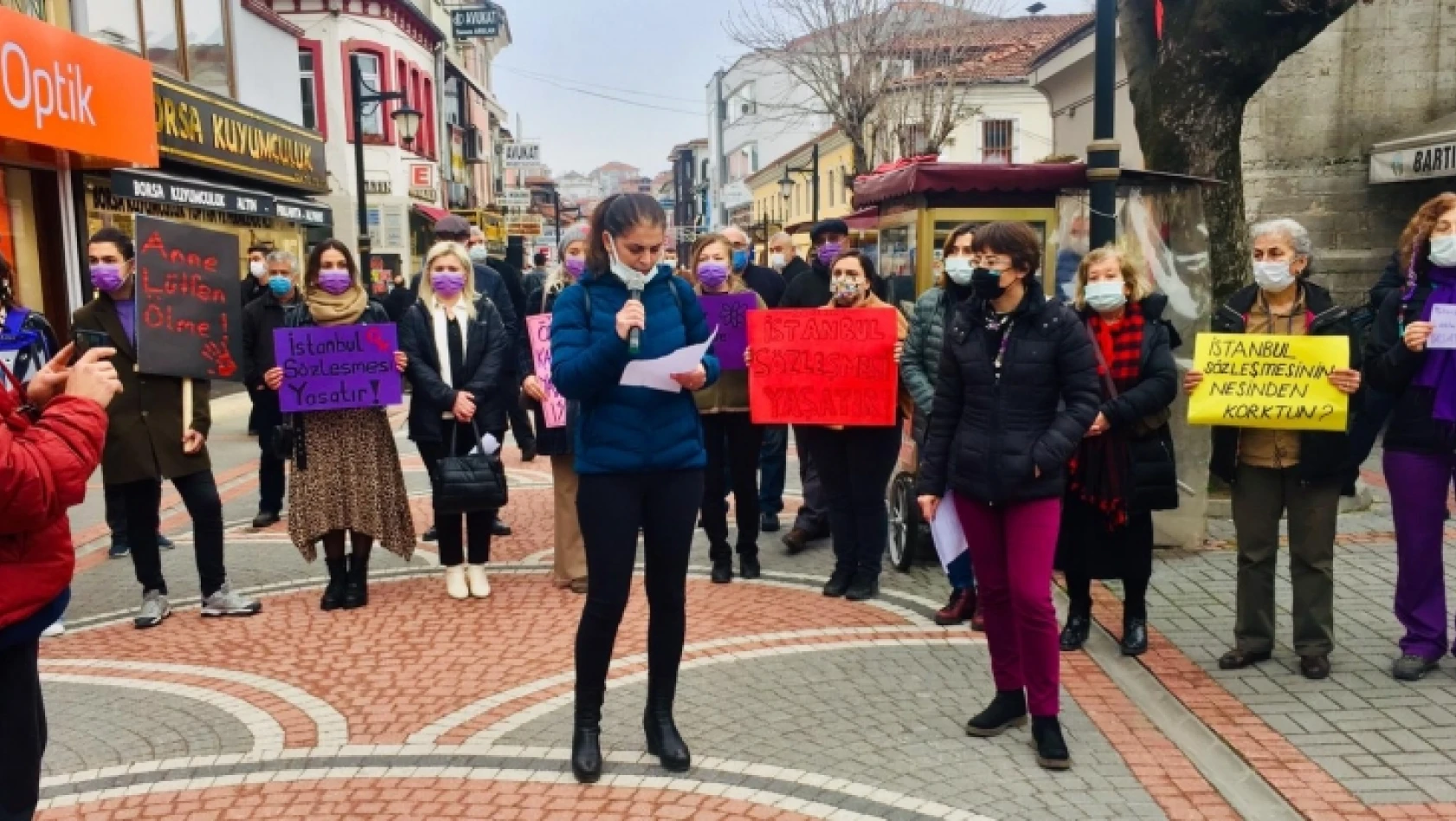 Kadın Platformu 'İstanbul sözleşmesinden vazgeçmeyeceğiz'