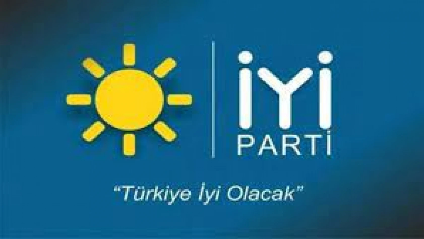Özüoklu 'Türk milliyetçiliği mahkum edilemez'
