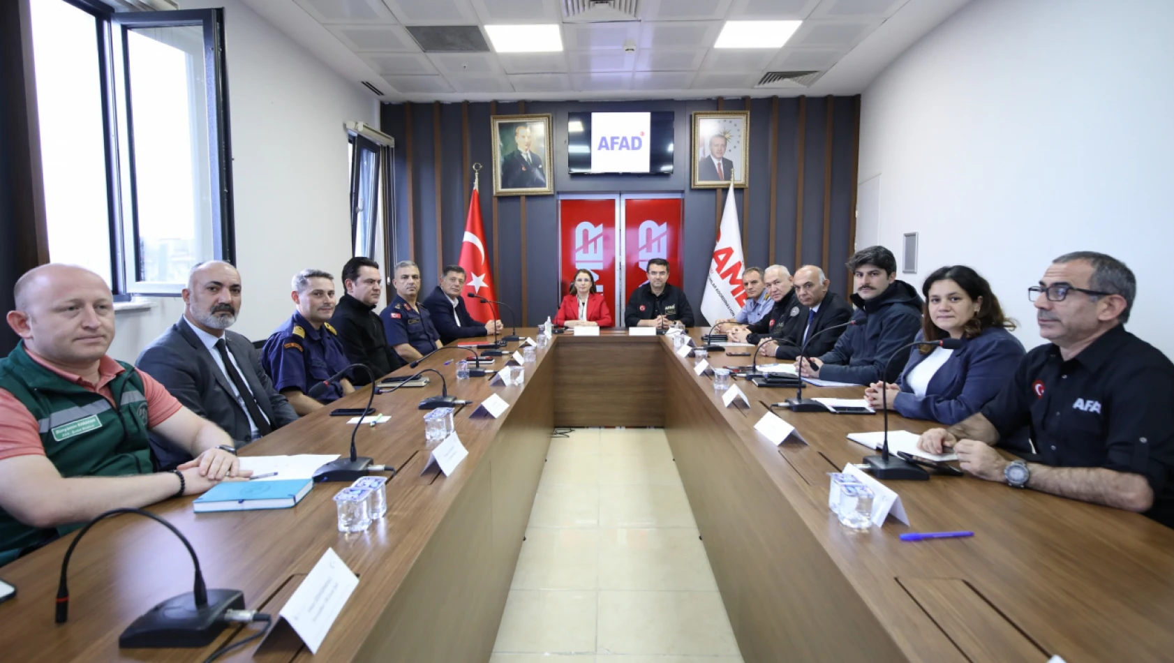 AFAD Başkanı Vali Memiş, Bartın'da değerlendirme toplantısı yaptı