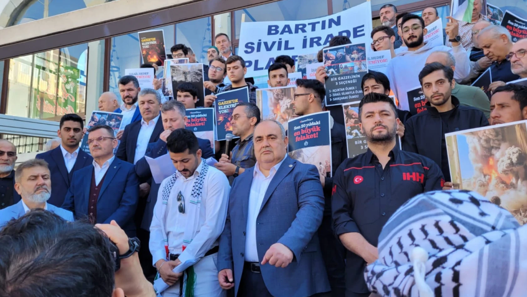 Bartın'dan Filistin'e destek, İsrail'e lanet