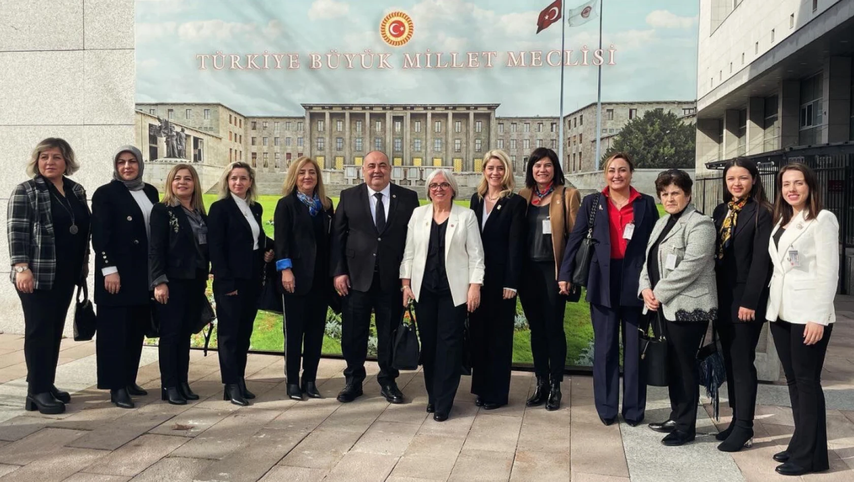 Girişimci kadınlardan Bartın milletvekillerine ziyaret