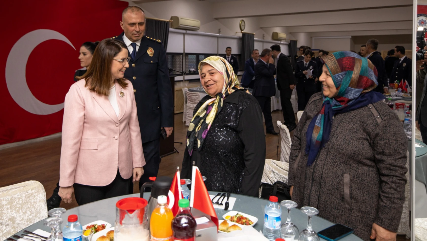 Hayal'den Vali Arslan'a Polis Haftası ziyareti