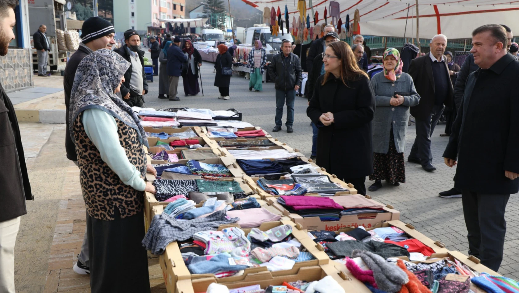 Vali Arslan'dan Hasankadı'da Okul ve Esnaf Ziyaretleri